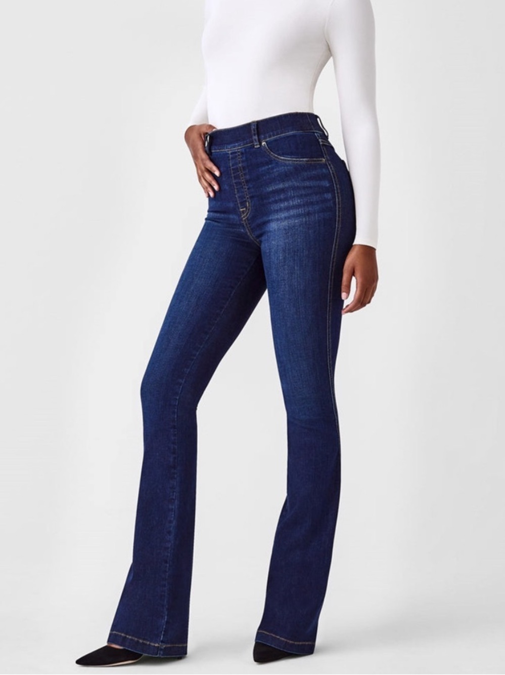 SPANX Shape Everywhere Flare Pull On Jeans in Midnight Blue Sz M